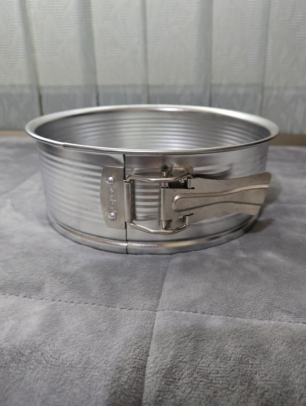 Zenker Spring Form Pan - Picture 2 of 4